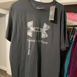 Men’s Under Armour T-Shirt XL